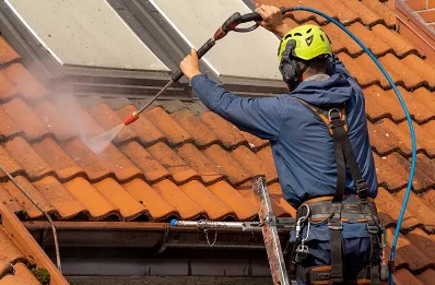 Démoussage et hydrofuge de toiture à Couvrot